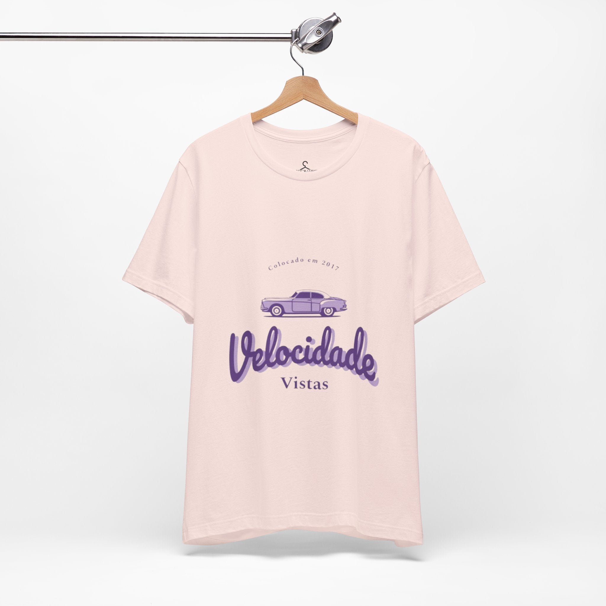 Velocidade Vintage Car T-Shirt – Retro Speed Racing Graphic Tee
