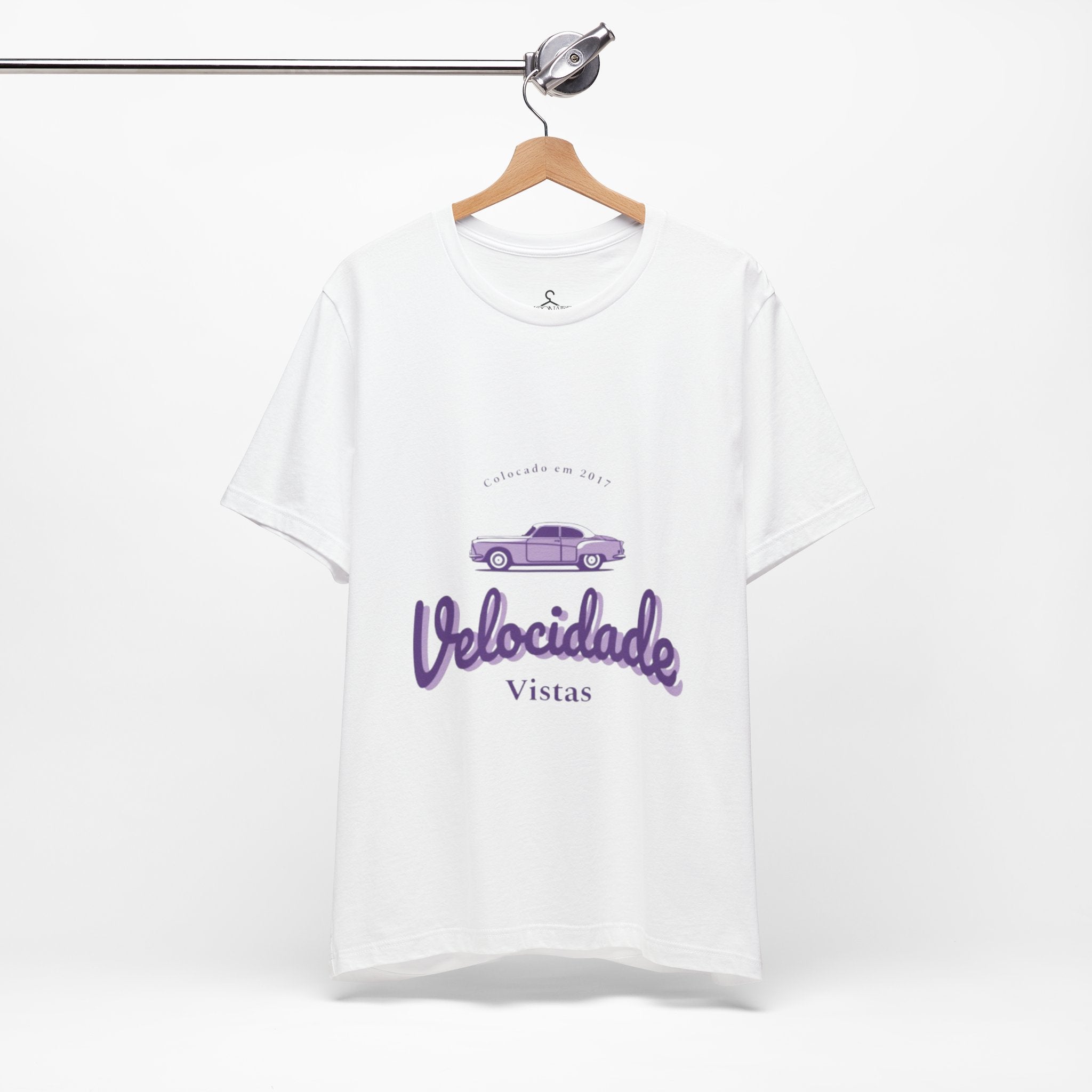 Velocidade Vintage Car T-Shirt – Retro Speed Racing Graphic Tee