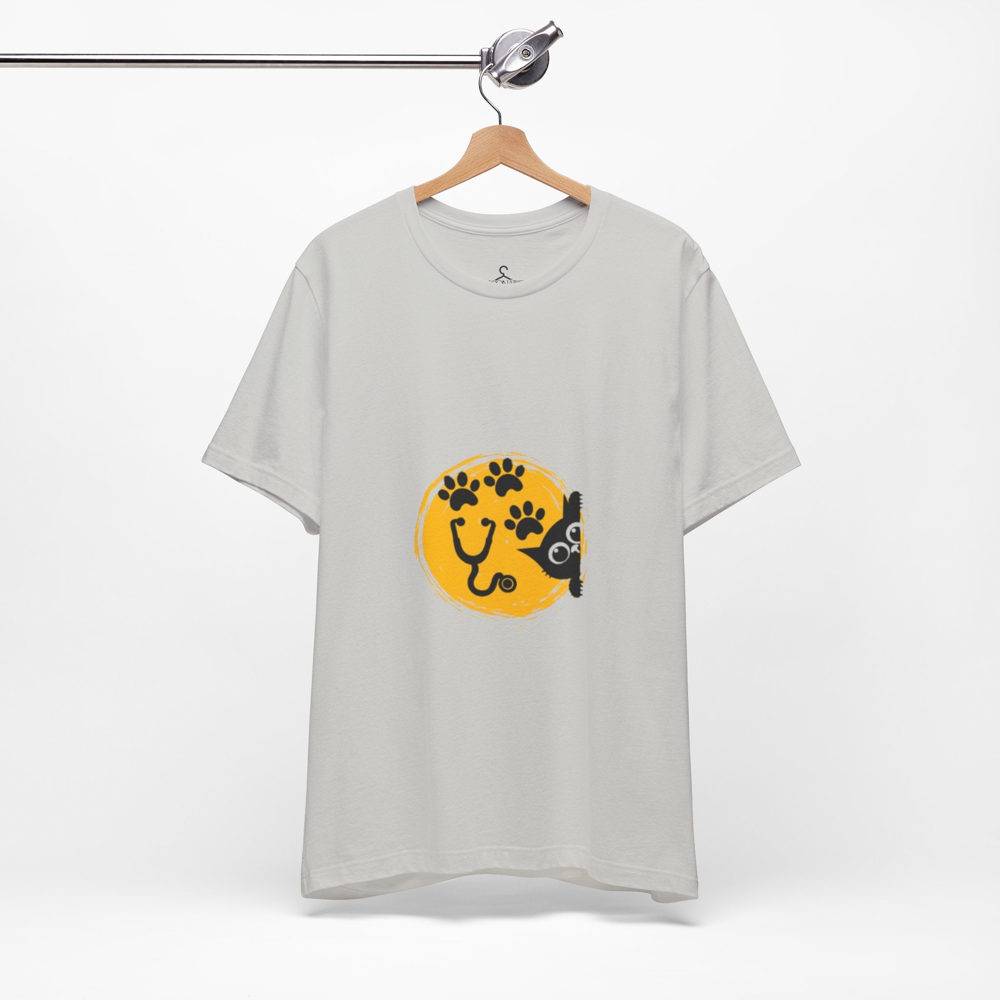 Cat and Paws Circle Graphic T-Shirt – Cute Cat Lover Tee
