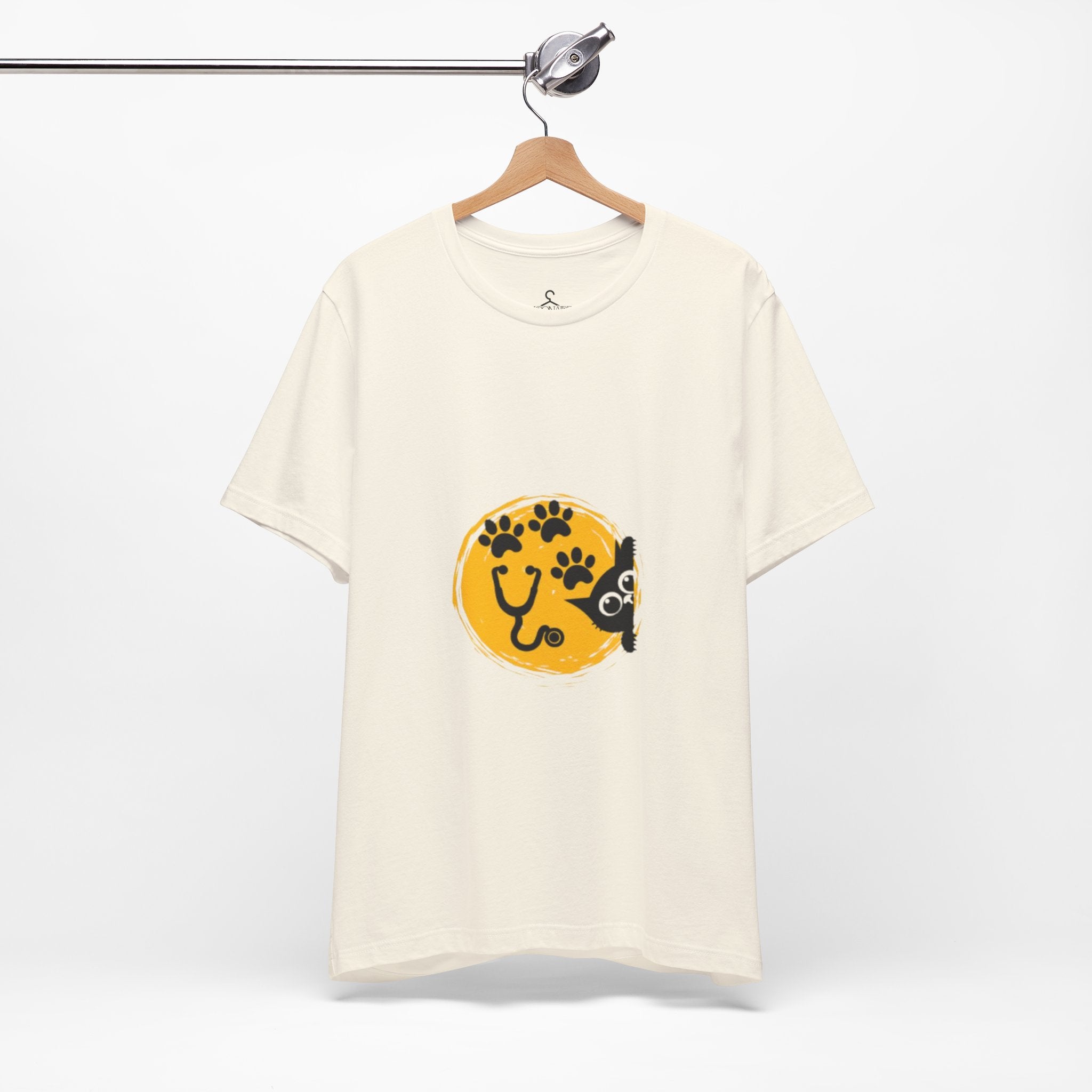 Cat and Paws Circle Graphic T-Shirt – Cute Cat Lover Tee