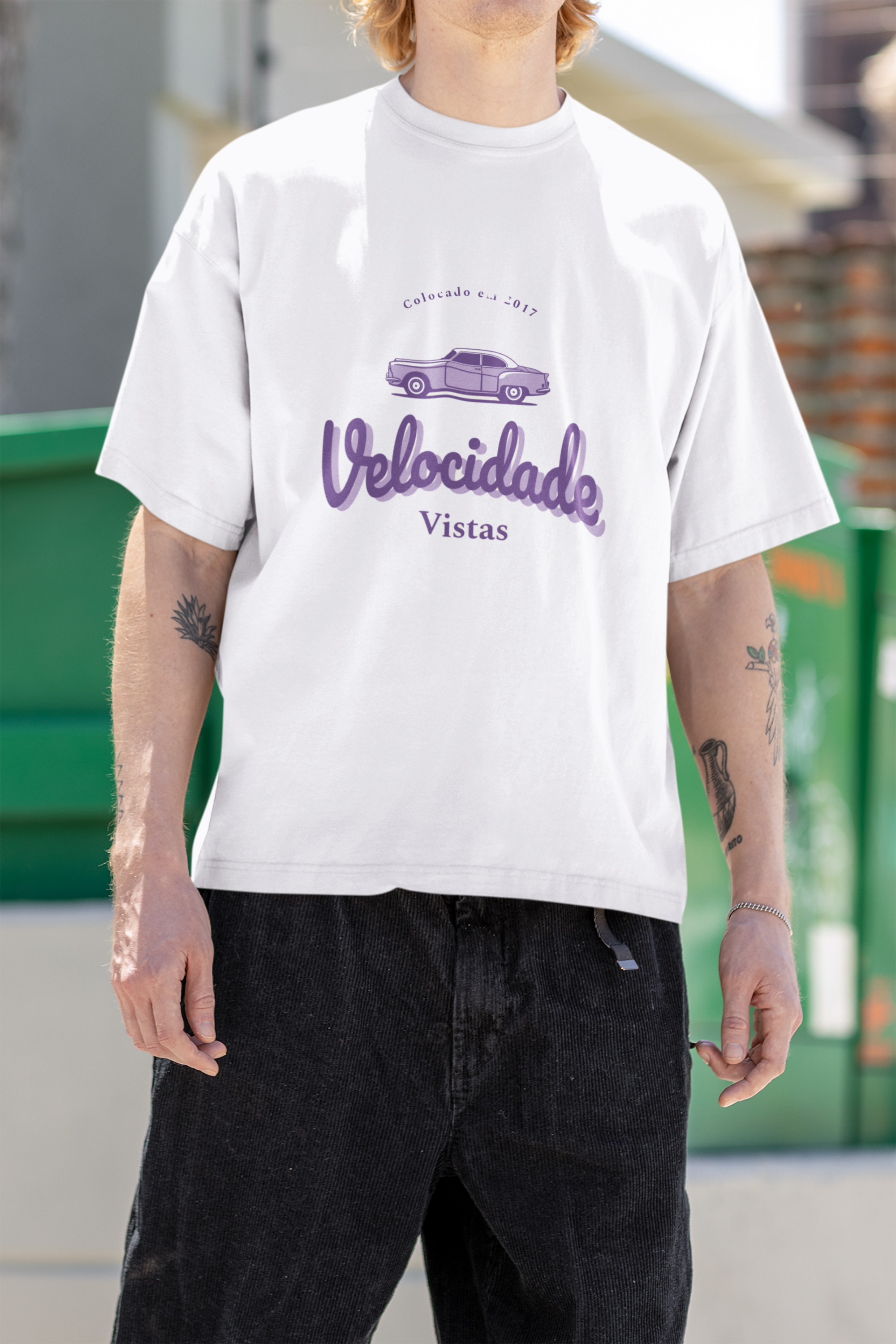 Velocidade Vintage Car T-Shirt – Retro Speed Racing Graphic Tee